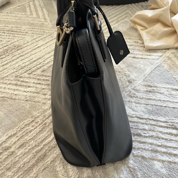 Tory Burch Robinson Dome w/ Multiple Comparments - Picture 7 of 12